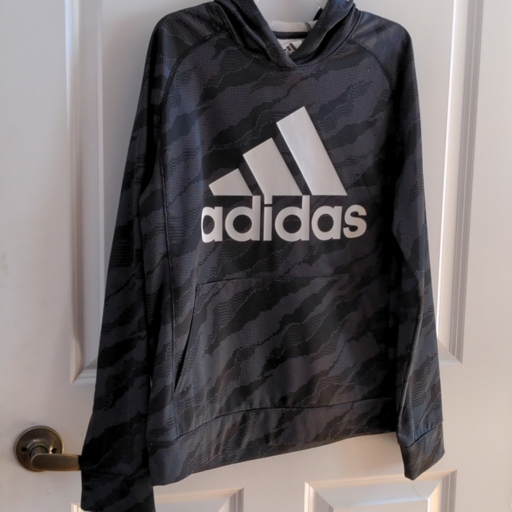Adidas Sweatshirt